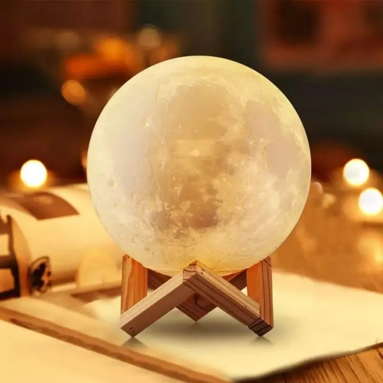 maanlamp diffuser op tafel