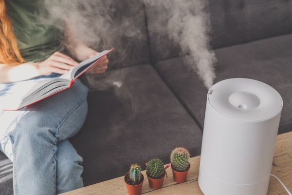 Humidifier op tafel