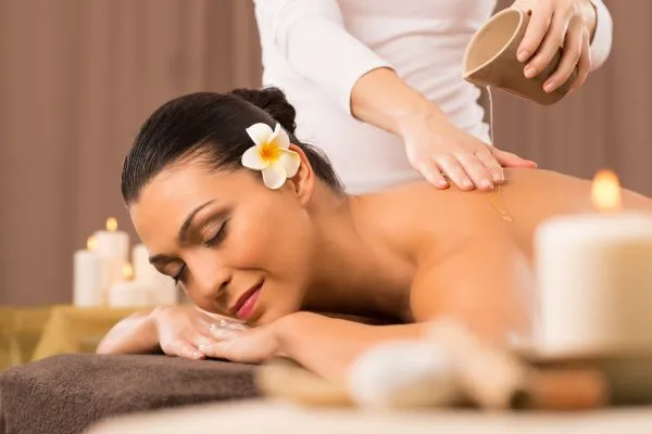 Natuurlijke massage olie voor een heerlijke massage met verzorging