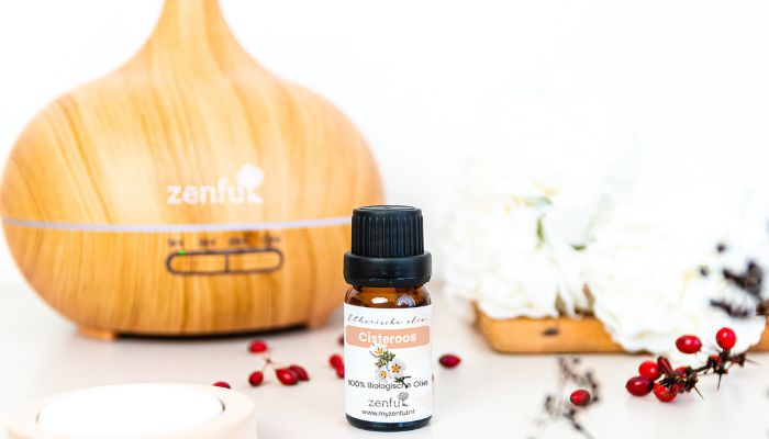 diffuser met bloemen en olie