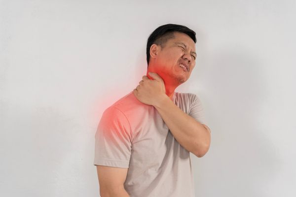 Nek en schouders last pijn irritatie